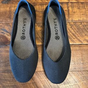 Rothy’s Black Round shoes- 9